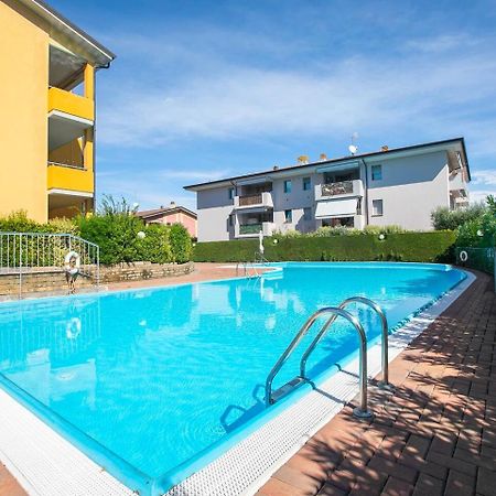 Garden Residence Appartamento Con Terrazzo E Piscina Ντεζεντσάνο ντελ Γκάρντα Εξωτερικό φωτογραφία