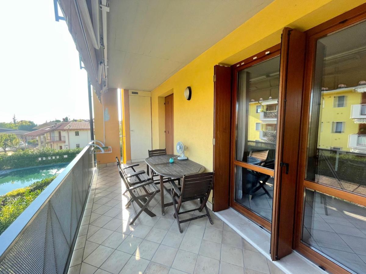 Garden Residence Appartamento Con Terrazzo E Piscina Ντεζεντσάνο ντελ Γκάρντα Εξωτερικό φωτογραφία