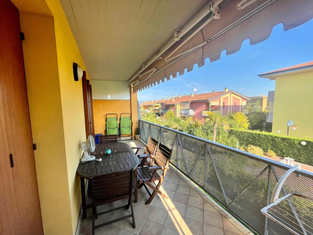 Garden Residence Appartamento Con Terrazzo E Piscina Ντεζεντσάνο ντελ Γκάρντα Εξωτερικό φωτογραφία